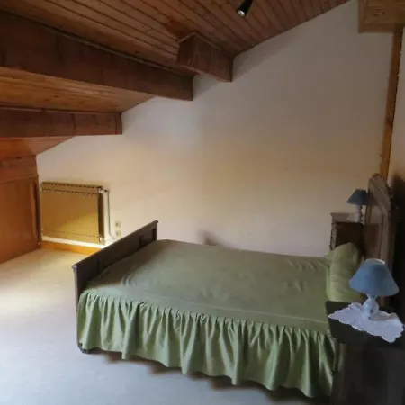 à Lorette Avec Jardin Et Jeux Pour Enfants - Fr-1-496-76 Appartamento Lorette (Loire)