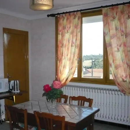 à Lorette Avec Jardin Et Jeux Pour Enfants - Fr-1-496-76 Lorette (Loire)